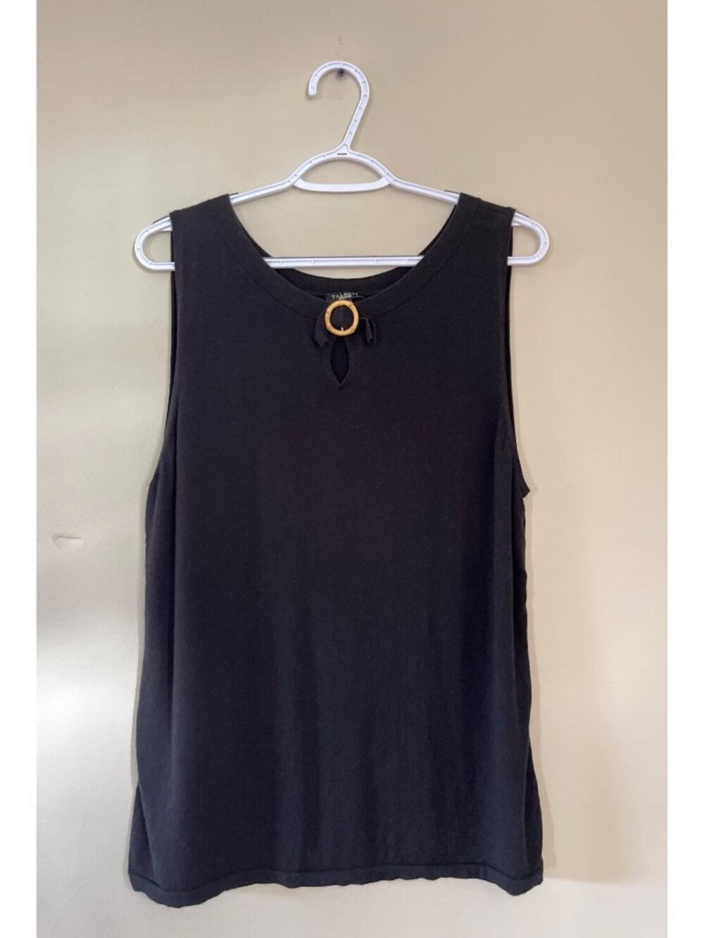 Talbots Womens XLarge Black Sleeveless Top Wooden Circle Detail Round Neckline